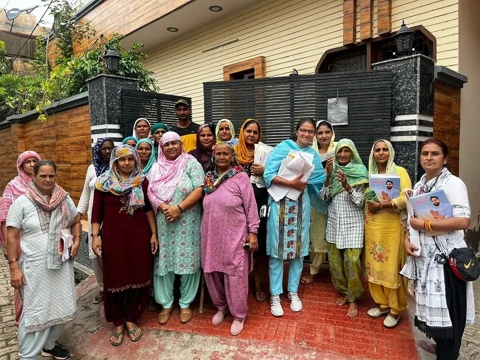 महिला शक्ति टीम का डोर-टू-डोर, 12 सितंबर